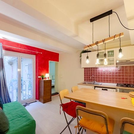 Апартаменты Joivy Cosy Flat In The Centre Генуя Экстерьер фото
