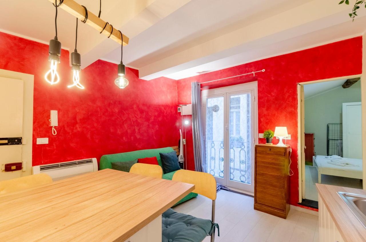 Апартаменты Joivy Cosy Flat In The Centre Генуя Экстерьер фото
