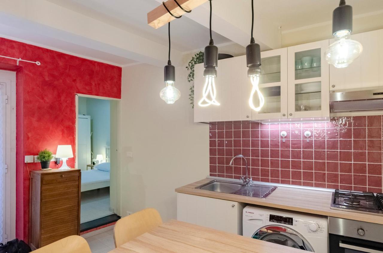 Апартаменты Joivy Cosy Flat In The Centre Генуя Экстерьер фото
