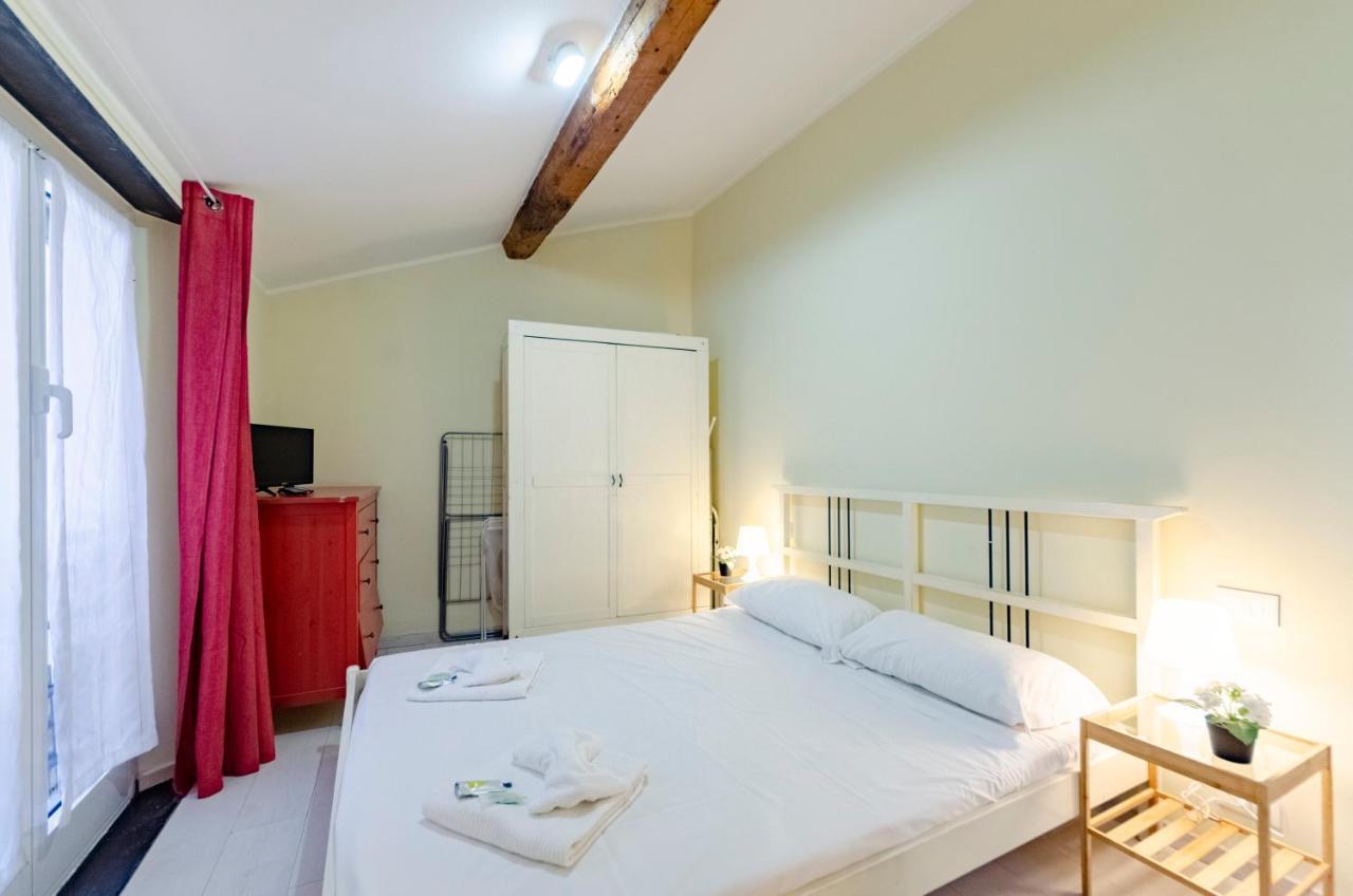 Апартаменты Joivy Cosy Flat In The Centre Генуя Экстерьер фото